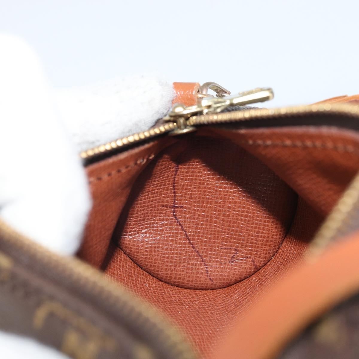 Louis Vuitton Papillon Pochette Monogram Canvas, BROWN, CANVAS, Clutche & pouche