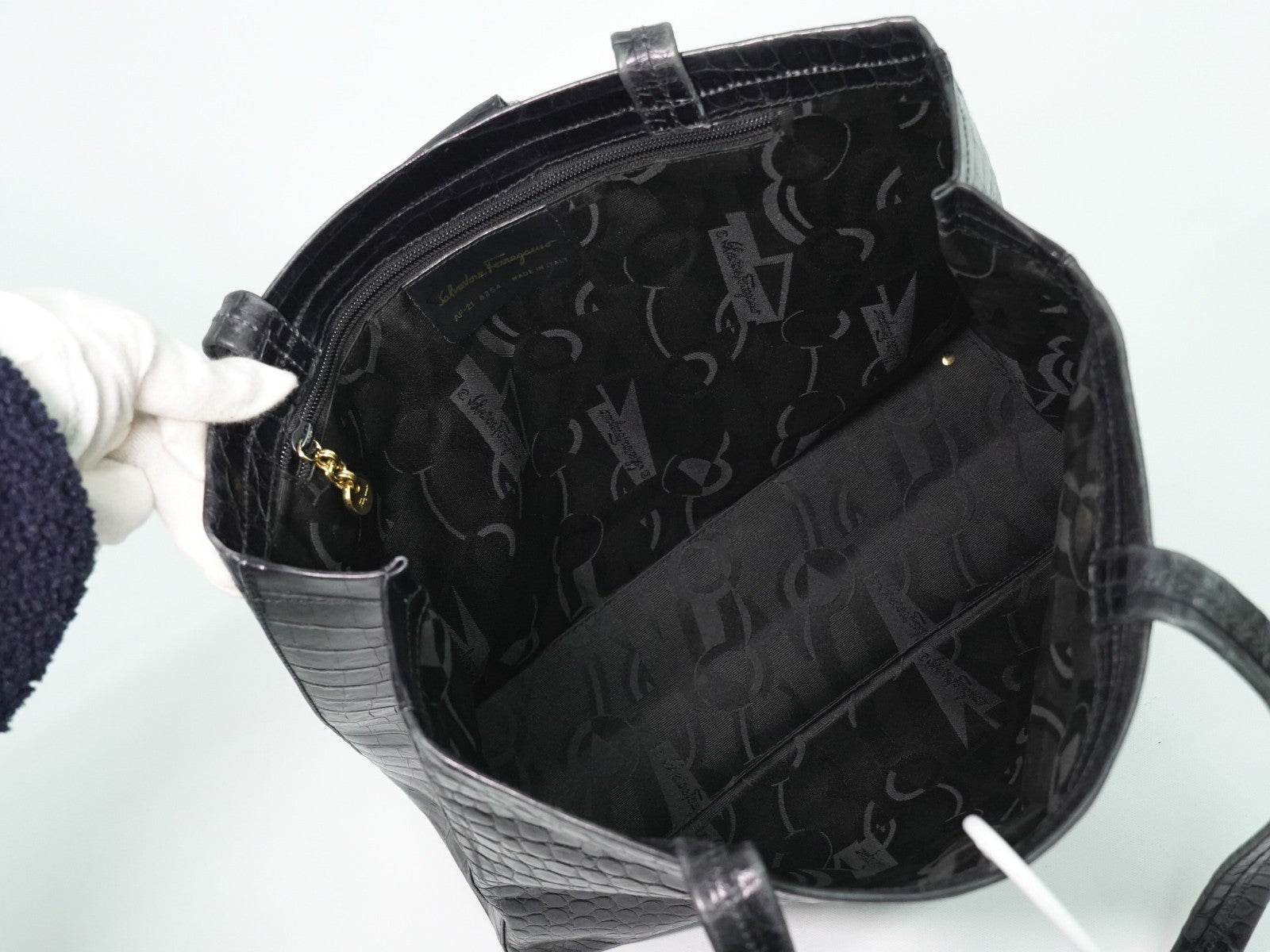 Salvatore Ferragamo Vara Tote Embossed Leather, BLACK, LEATHER, Tote bag