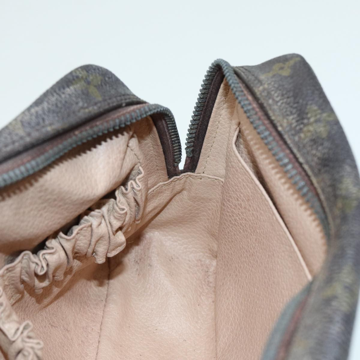 Louis Vuitton Trousse Toilette Monogram Canvas, BROWN, CANVAS, Toiletry Case