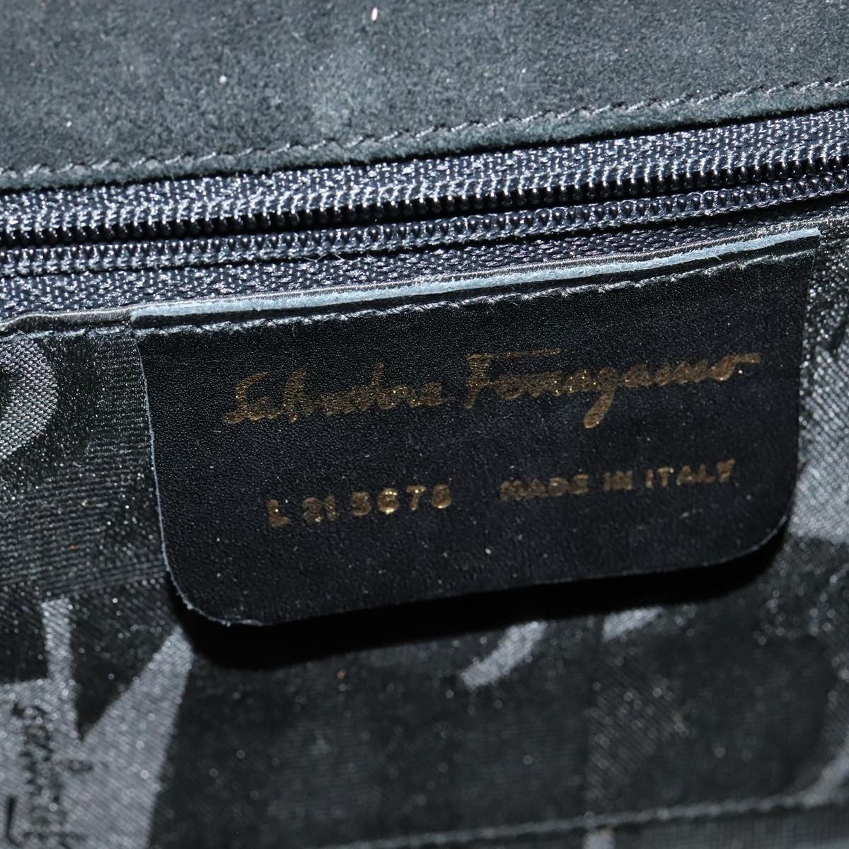 Salvatore Ferragamo Vala Shoulder Bag Suede, BLACK, SUEDE, Shoulder bag