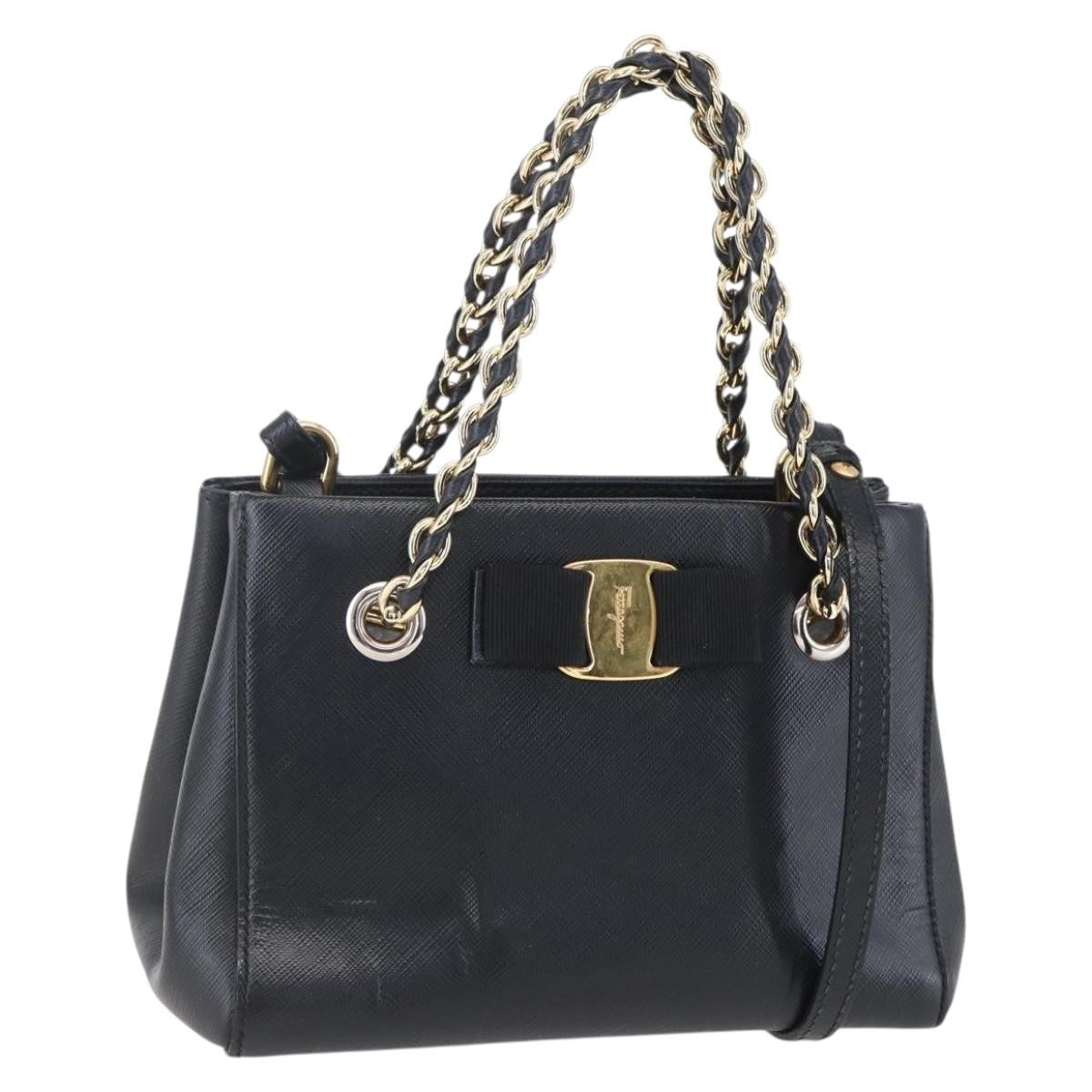 Salvatore Ferragamo Vala Shoulder Bag Leather, BLACK, LEATHER, Shoulder bag