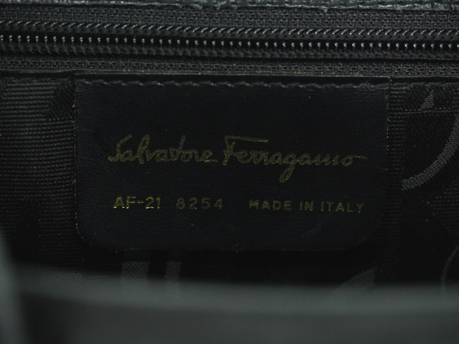 Salvatore Ferragamo Vara Tote Embossed Leather, BLACK, LEATHER, Tote bag