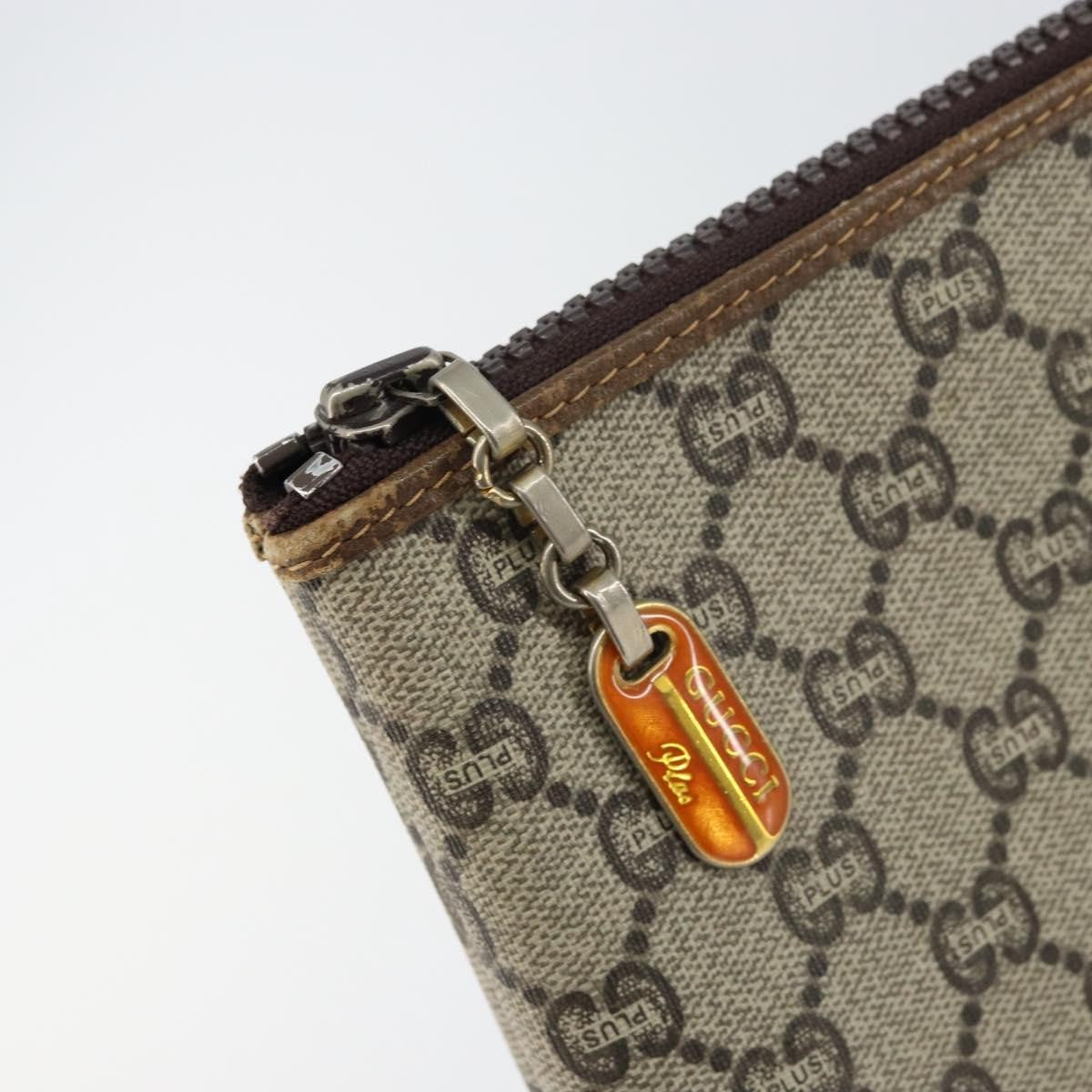 Gucci Zip Pouch GG Canvas, BEIGE, CANVAS, Clutche & pouche