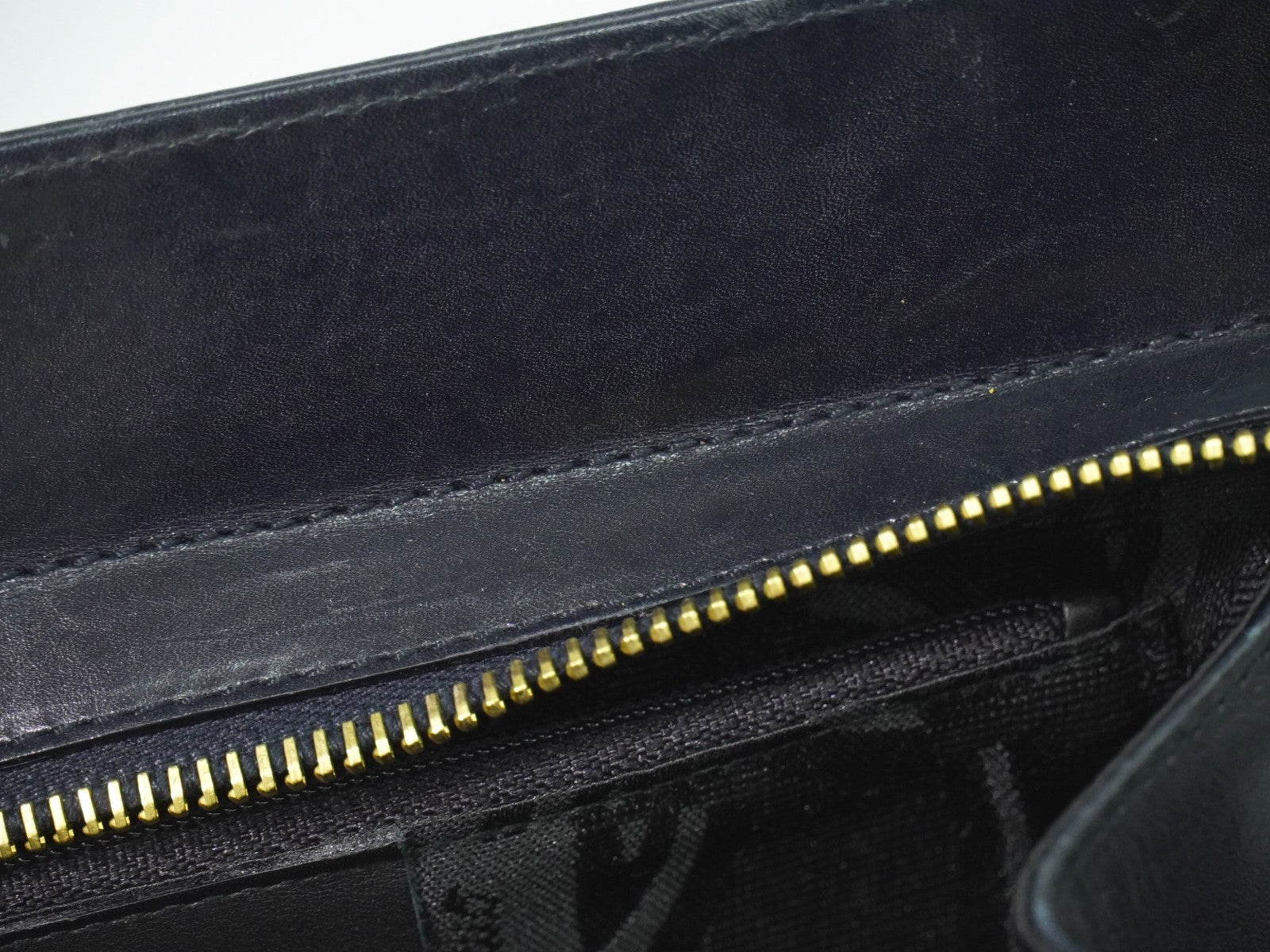 Salvatore Ferragamo Vara shoulder Bag Leather, BLACK, LEATHER, Shoulder bag