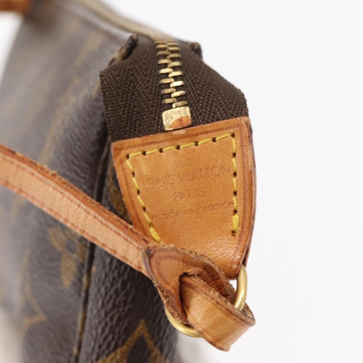 Louis Vuitton Pochette Accessoires Monogram Canvas, BROWN, CANVAS, Clutche & pouche