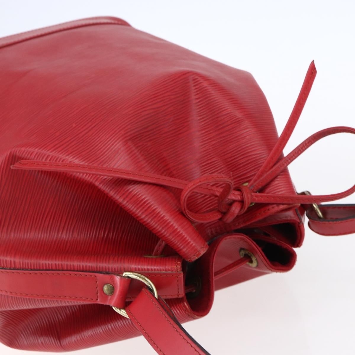 Louis Vuitton Noe Shoulder bag Leather, RED, LEATHER, Shoulder bag