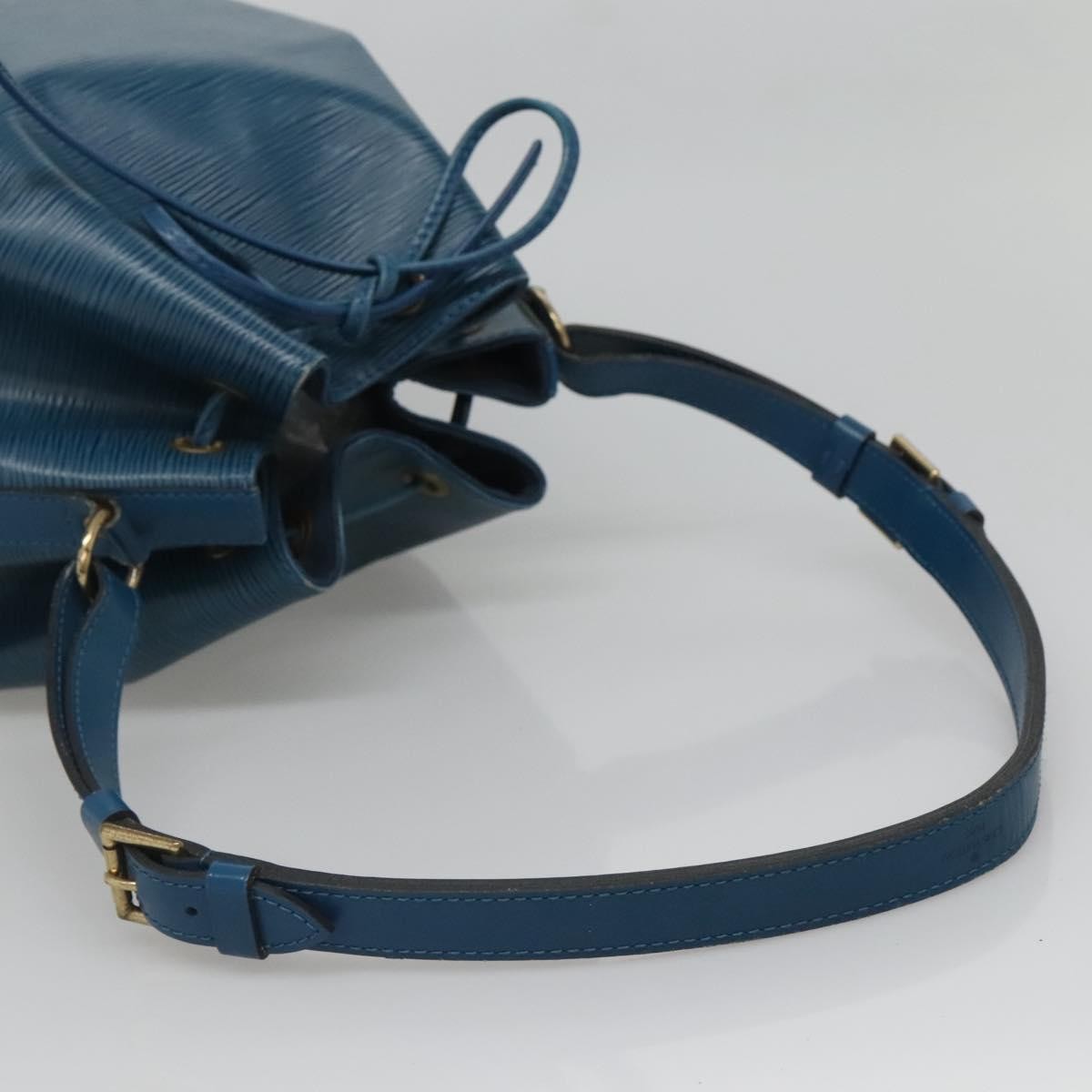 Louis Vuitton Noe Handbag Epi leather, BLUE, LEATHER, Handbag