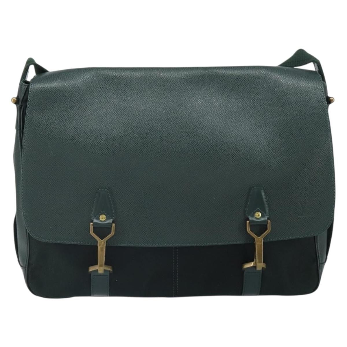 Louis Vuitton Dersou Bag Taiga Leather and Canvas, GREEN, LEATHER, Shoulder bag