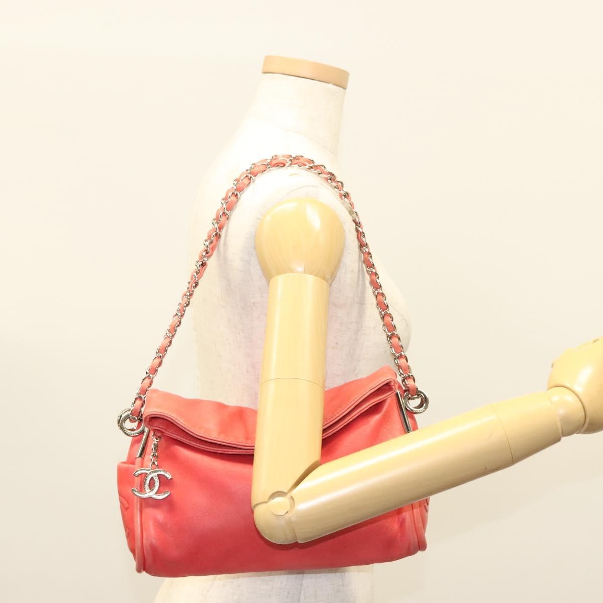 Chanel Ultimate Soft Hobo Leather, PINK, LEATHER, Shoulder bag