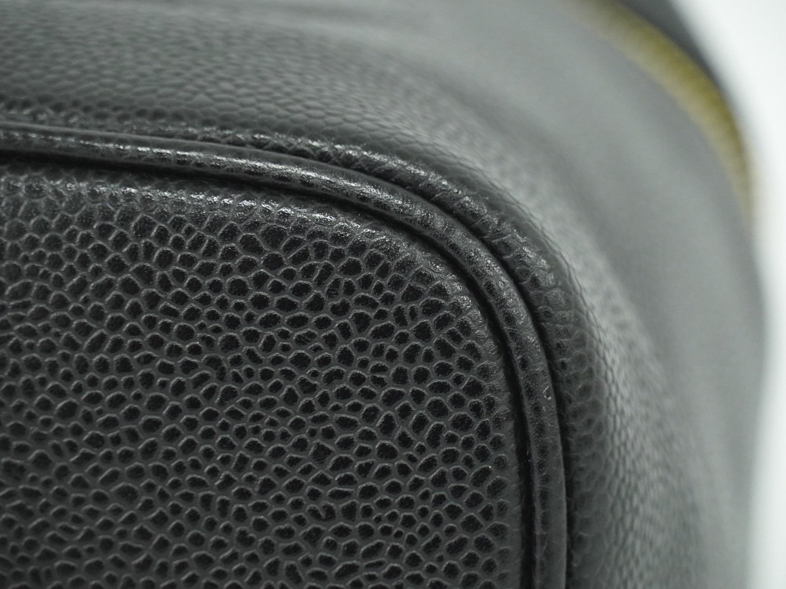 Chanel Vintage Timeless Cosmetic Case Caviar, BLACK, LEATHER, Toiletry Case