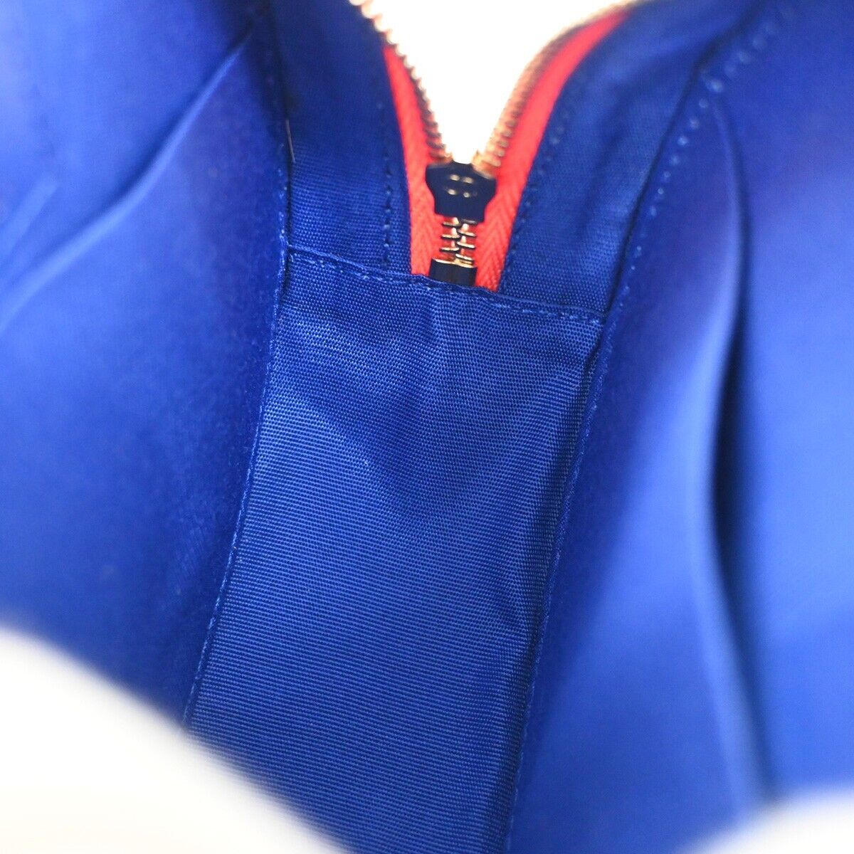 Chanel Filigree Round Coin Purse Quilted Caviar, MULTICOLOUR, LEATHER, Shoulder bag