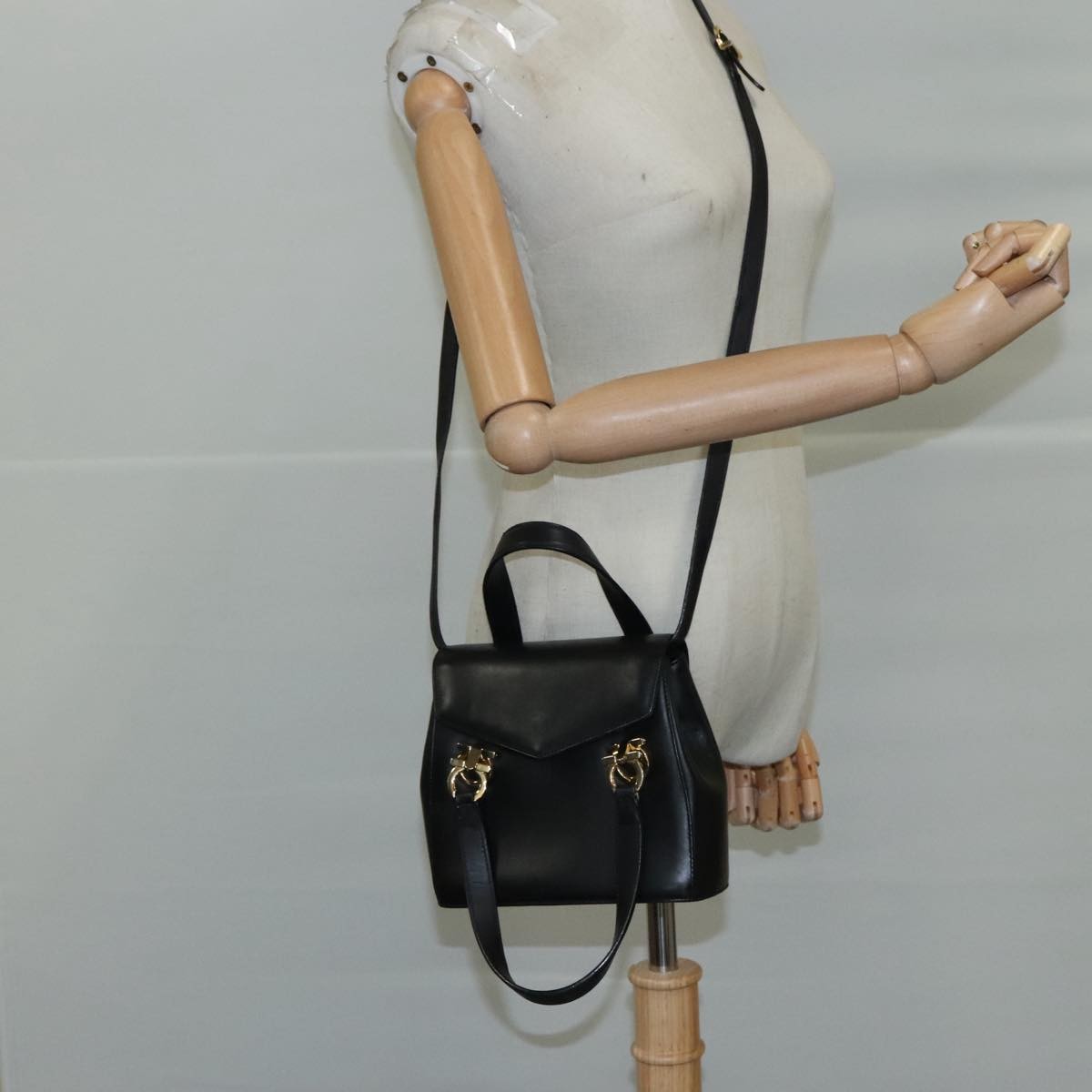 Salvatore Ferragamo Gancini handbag Leather, BLACK, LEATHER, Handbag