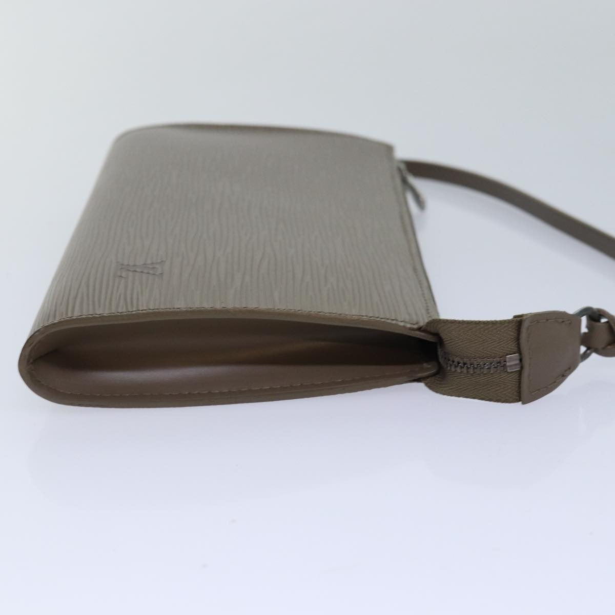 Louis Vuitton Pochette Accessoires Epi Leather, GRAY, LEATHER, Clutche & pouche
