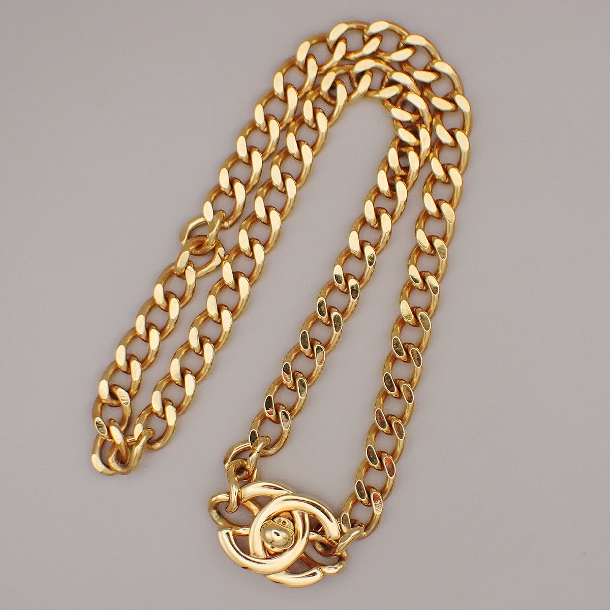 Chanel Vintage Turnlock Reissue Chain Necklace Metal, Gold, Gold Plated, Necklace