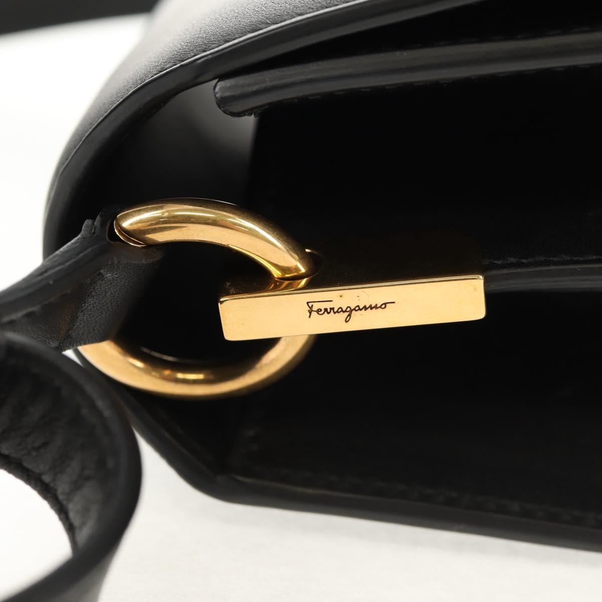 Salvatore Ferragamo Joanne Shoulder Bag Leather, BLACK, LEATHER, Shoulder bag