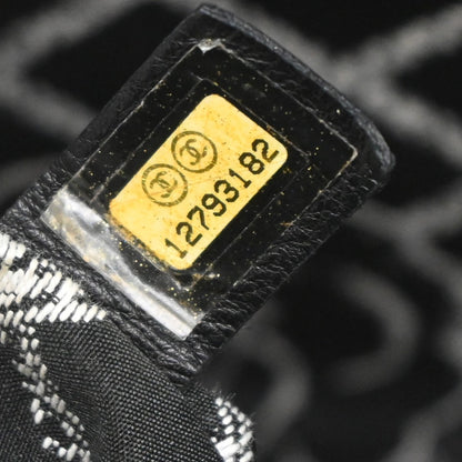 Chanel Essential 31 Rue Cambon Shopping Tote Leather, WHITE, LEATHER, Tote bag