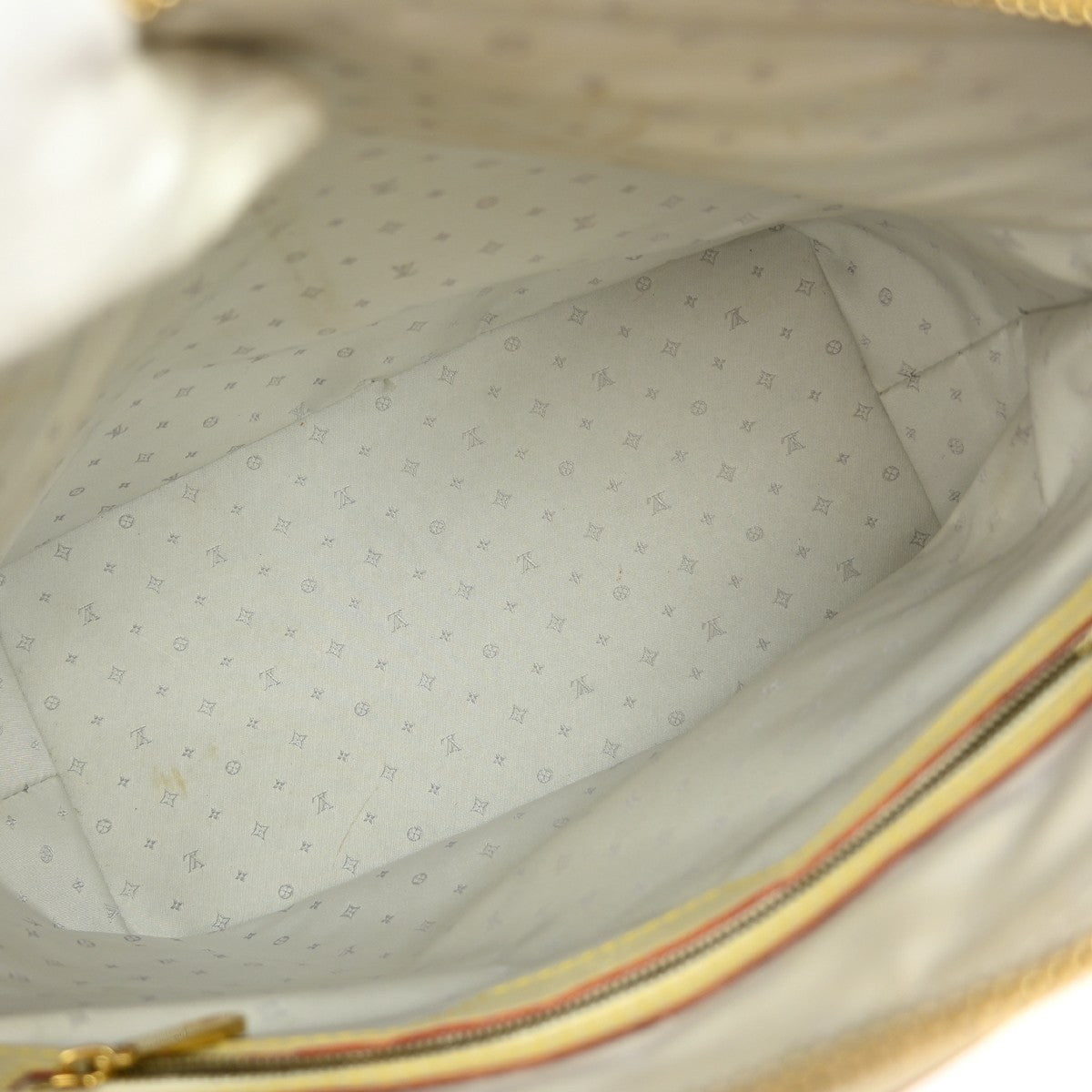 Louis Vuitton Suhali Lockit Handbag Leather, ECRU, LEATHER, Handbag