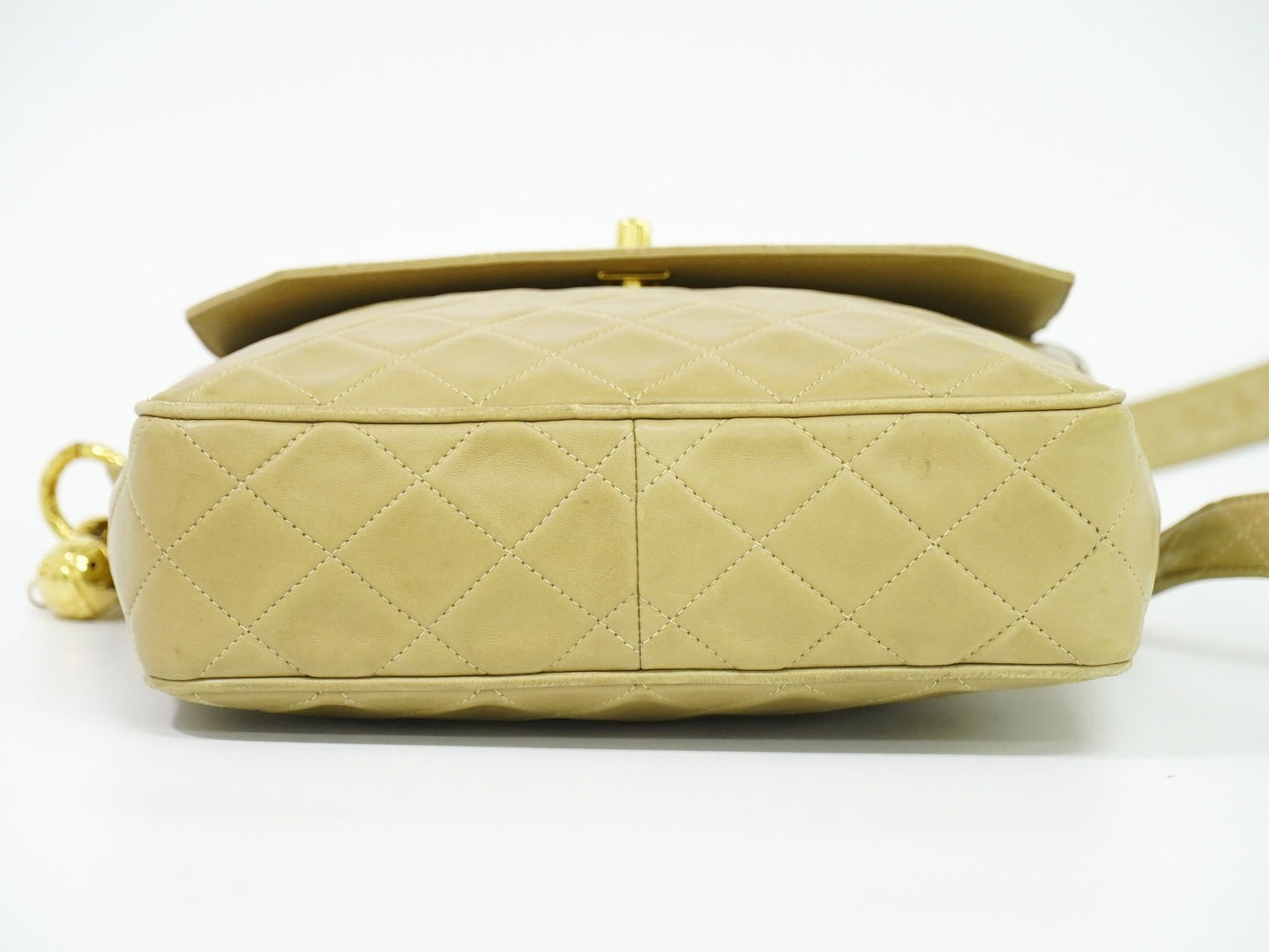 Chanel Vintage Camera bag Quilted Lambskin, BEIGE, LEATHER, Crossbody bag