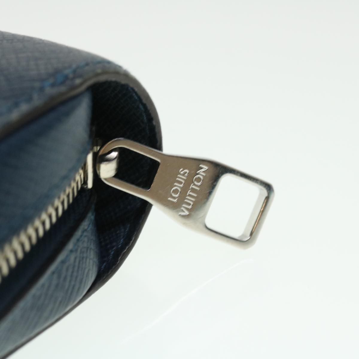 Louis Vuitton Zippy XL Taiga Leather, Navy, Leather, Wallet