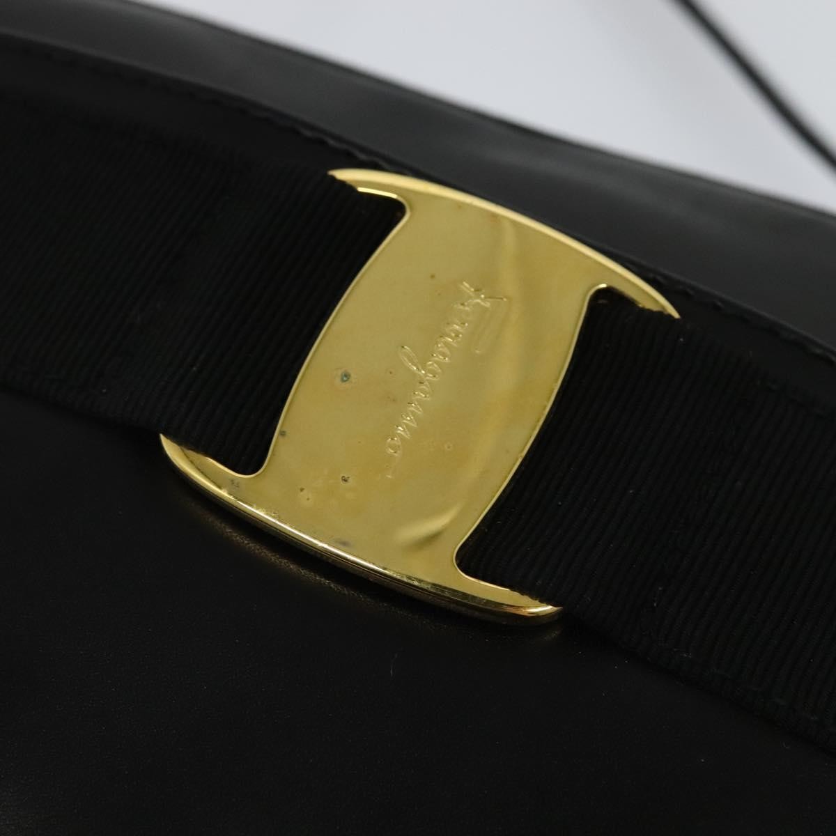 Salvatore Ferragamo Vala Shoulder Bag Leather, BLACK, LEATHER, Shoulder bag