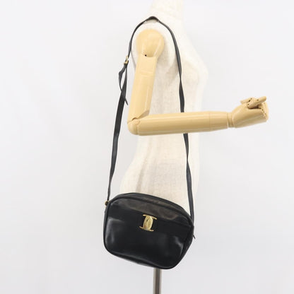 Salvatore Ferragamo Vara Bow camera Shoulder Bag Leather, BLACK, LEATHER, Shoulder bag