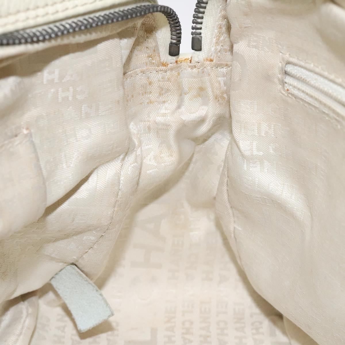 Chanel Chocolate Bar CC Bowler Bag Caviar skin, WHITE, LEATHER, Handbag