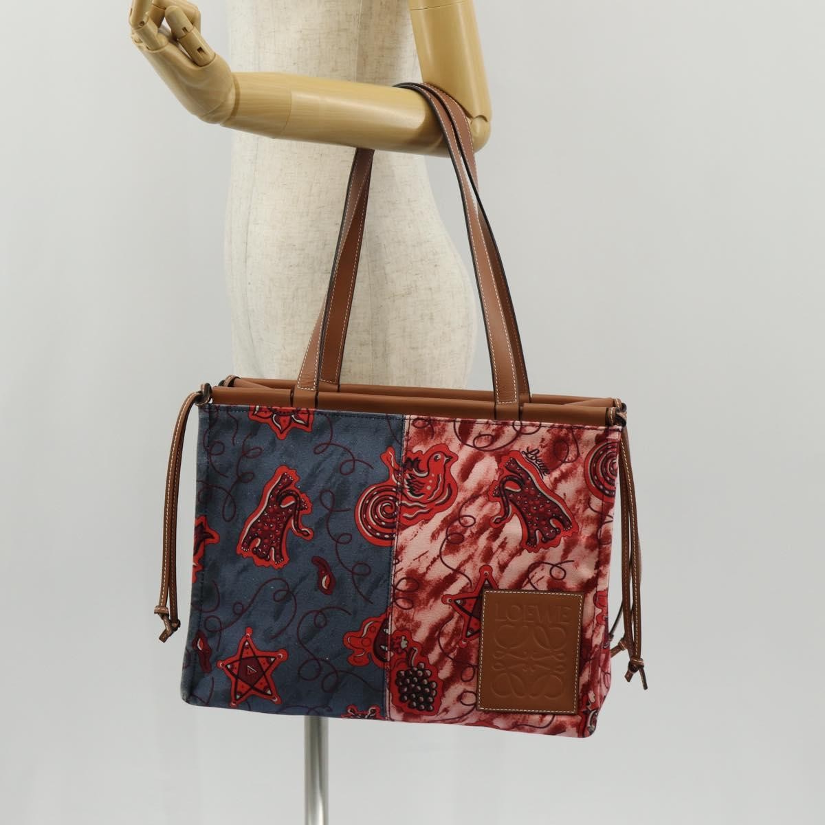 Loewe Paula's Ibiza Cushion Tote Printed Canvas, RED, CANVAS, Tote bag