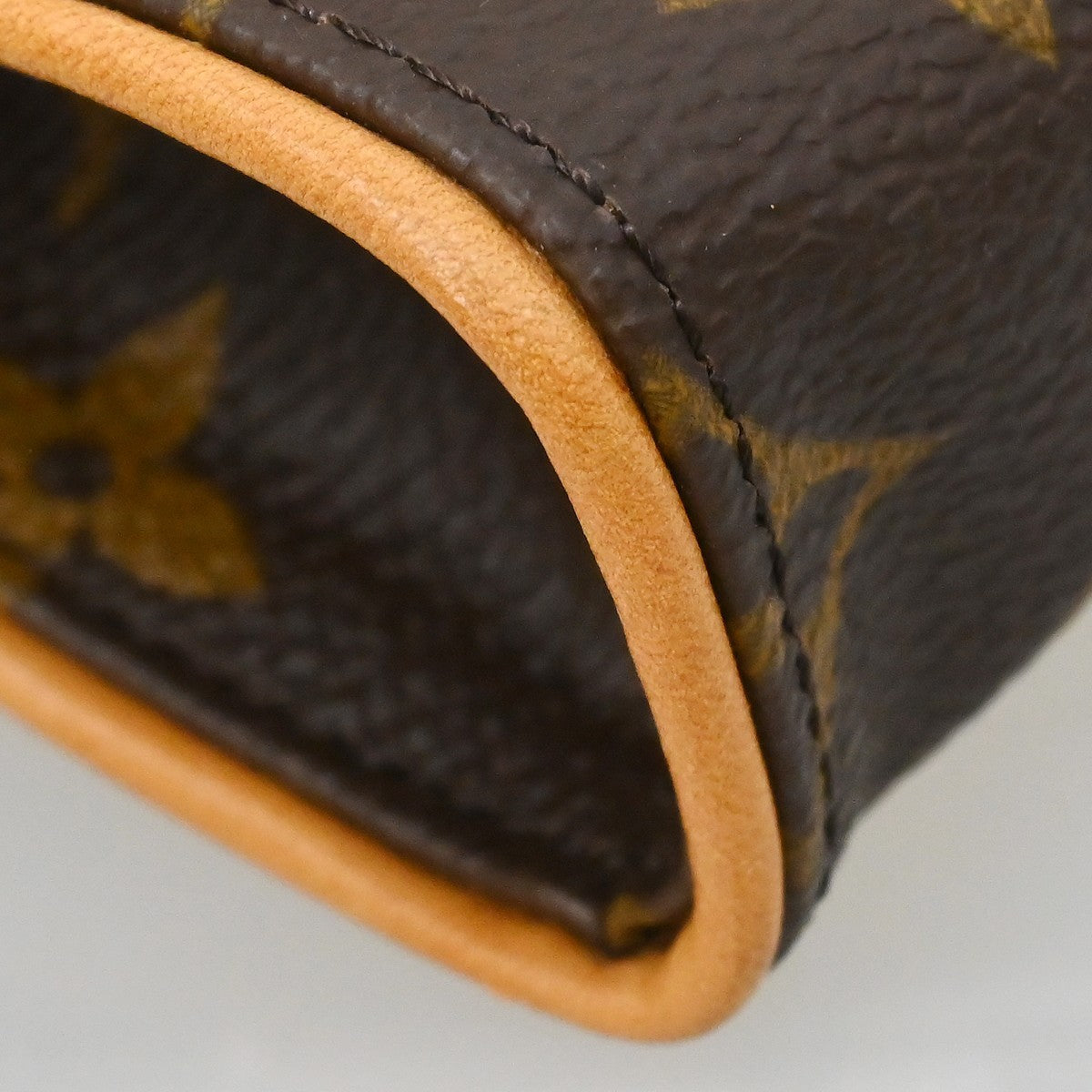Louis Vuitton Florentine Pochette Monogram Canvas, Brown, Canvas, Clutch