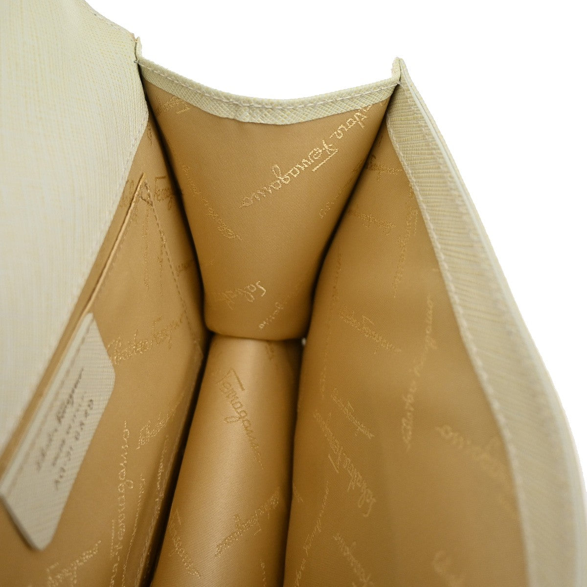 Salvatore Ferragamo Gancini Shoulder Bag Leather, WHITE, LEATHER, Shoulder bag