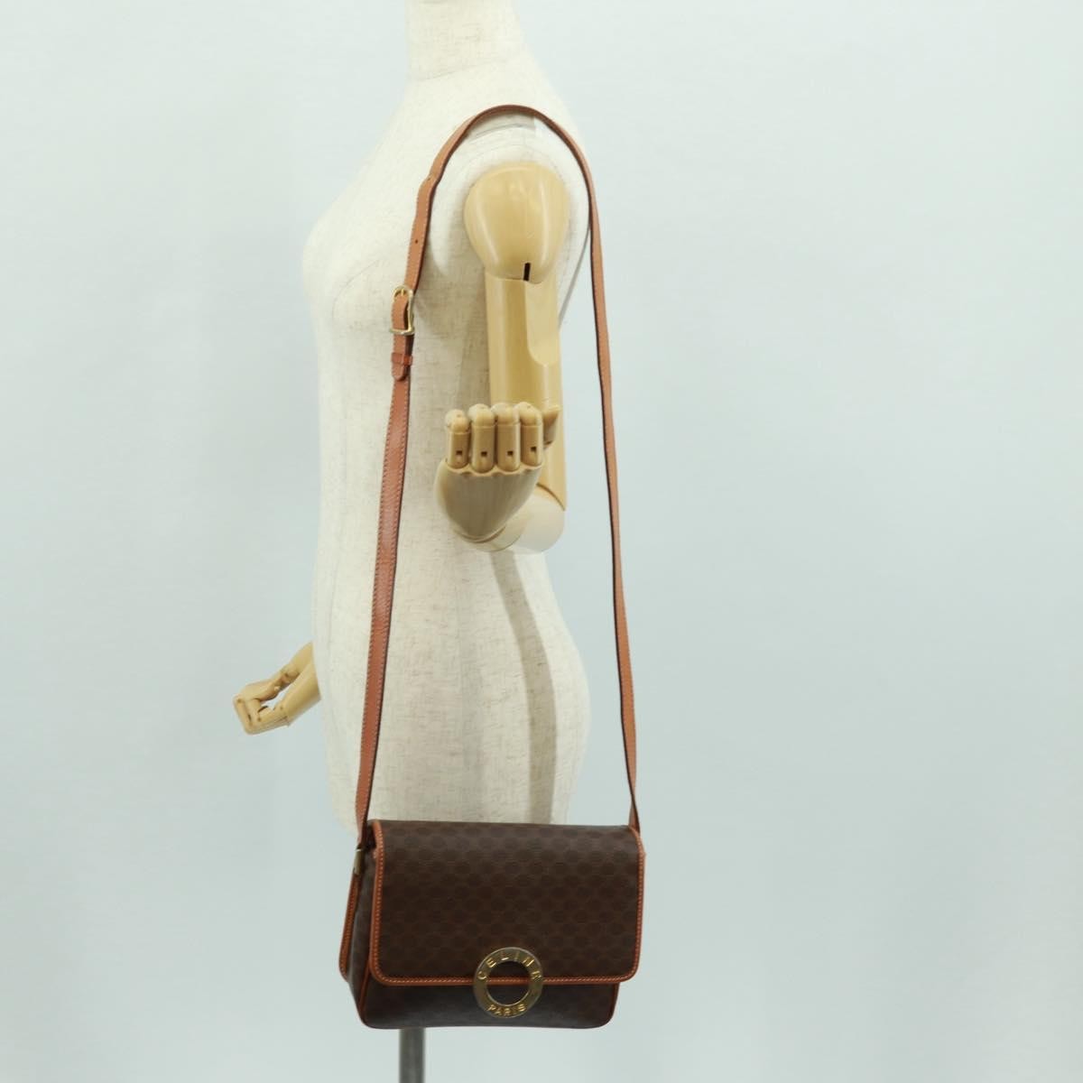 Celine Vintage Macadam Circle Logo Shoulder Bag Canvas and Leather, BROWN, CANVAS, Shoulder bag