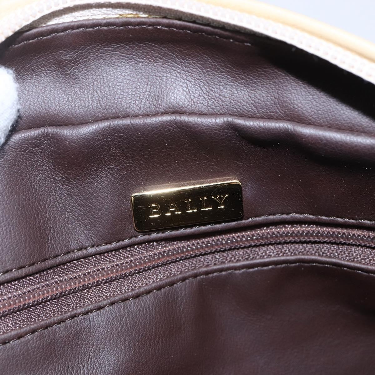 Bally Vintage Shoulder Bag Quilted leather, ECRU, LEATHER, Shoulder bag