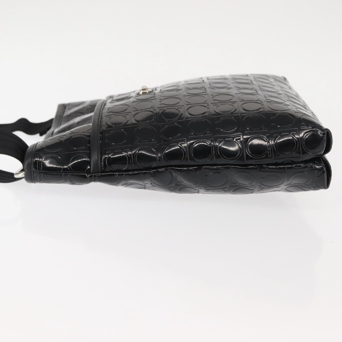 Salvatore Ferragamo Gancini Shoulder Bag Patent Leather, BLACK, PATENT_LEATHER, Shoulder bag