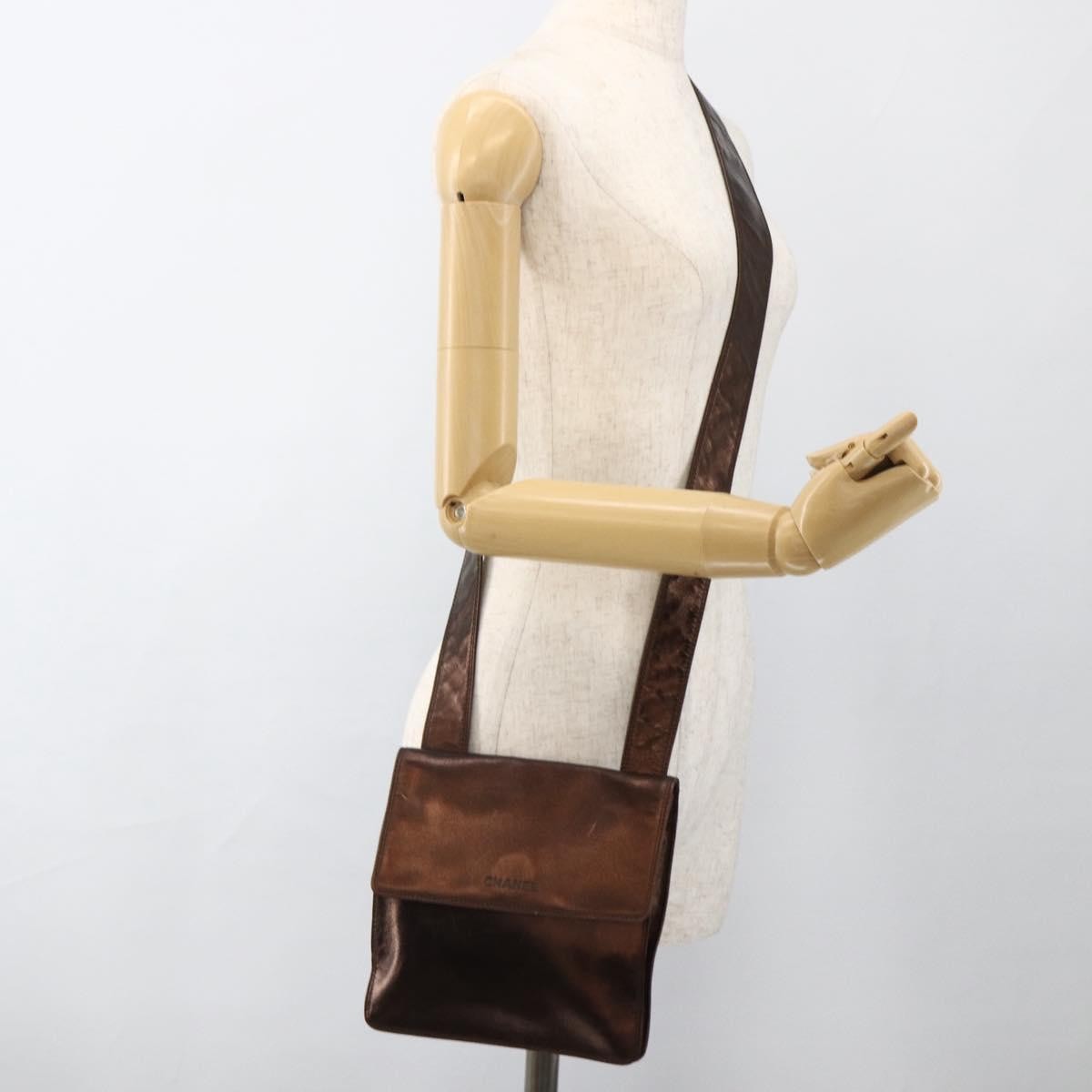 Chanel Vintage Logo Flap Messenger Bag Leather, BROWN, LEATHER, Shoulder bag