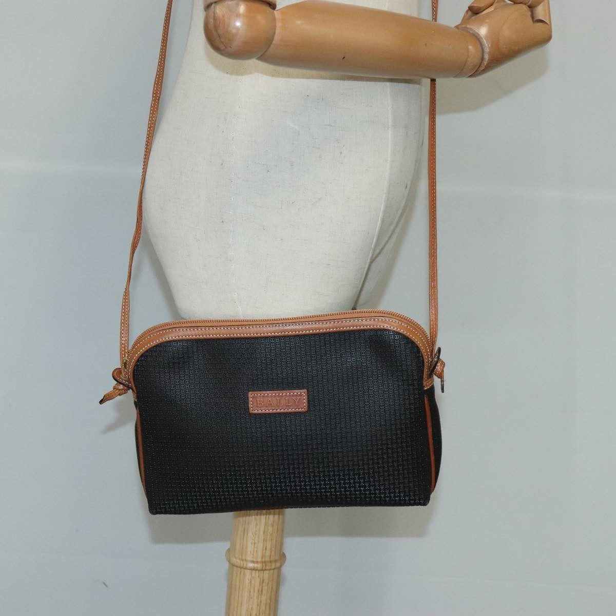 Bally Vintage Shoulder Bag Leather, BLACK, LEATHER, Shoulder bag