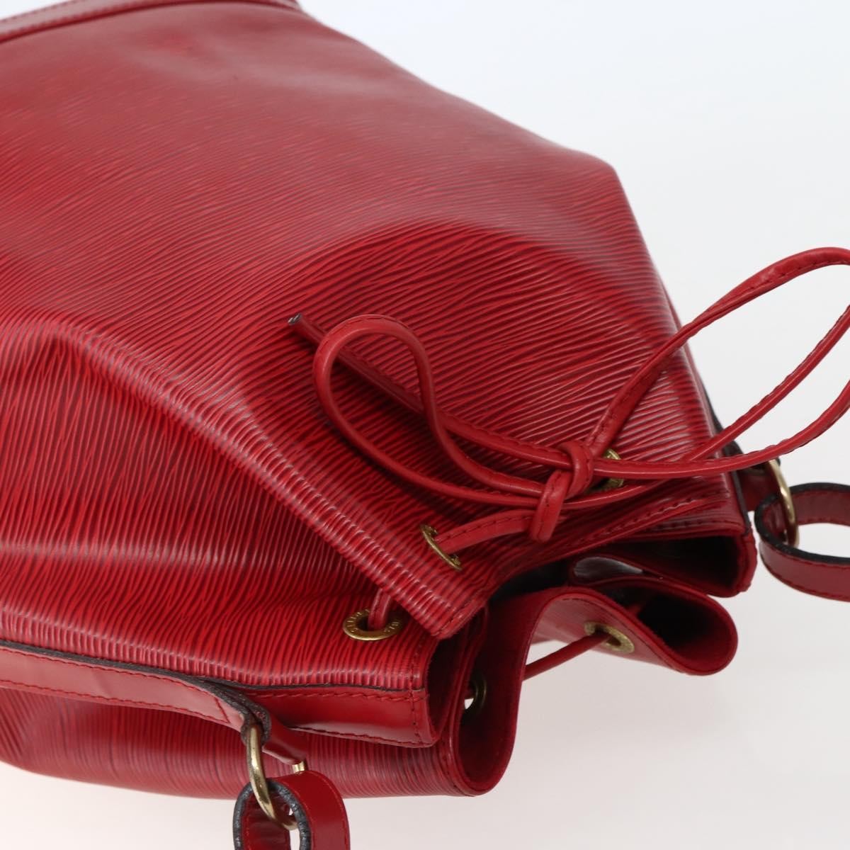 Louis Vuitton Noe Shoulder bag Leather, RED, LEATHER, Shoulder bag
