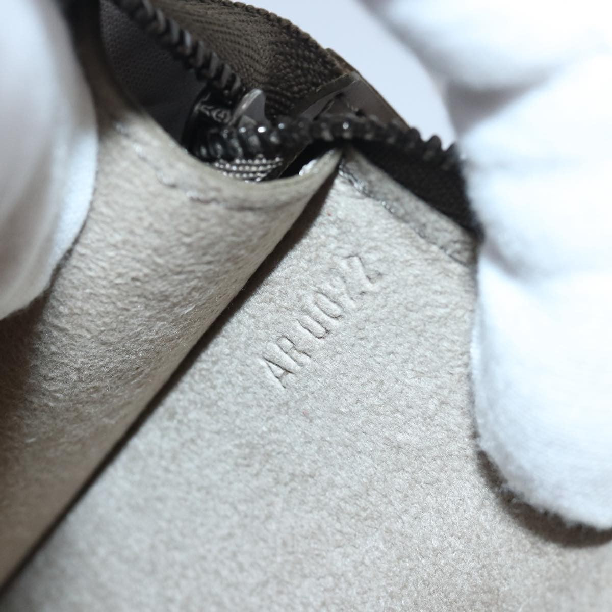 Louis Vuitton Pochette Accessoires Epi Leather, GRAY, LEATHER, Clutche & pouche