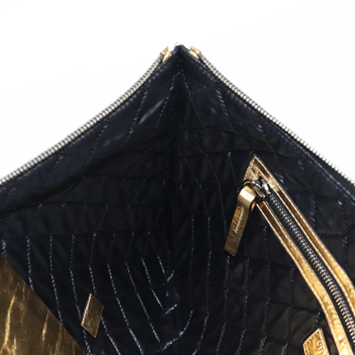 Chanel Feminine Pouch Crinkled Leather, GOLD, LEATHER, Clutche & pouche