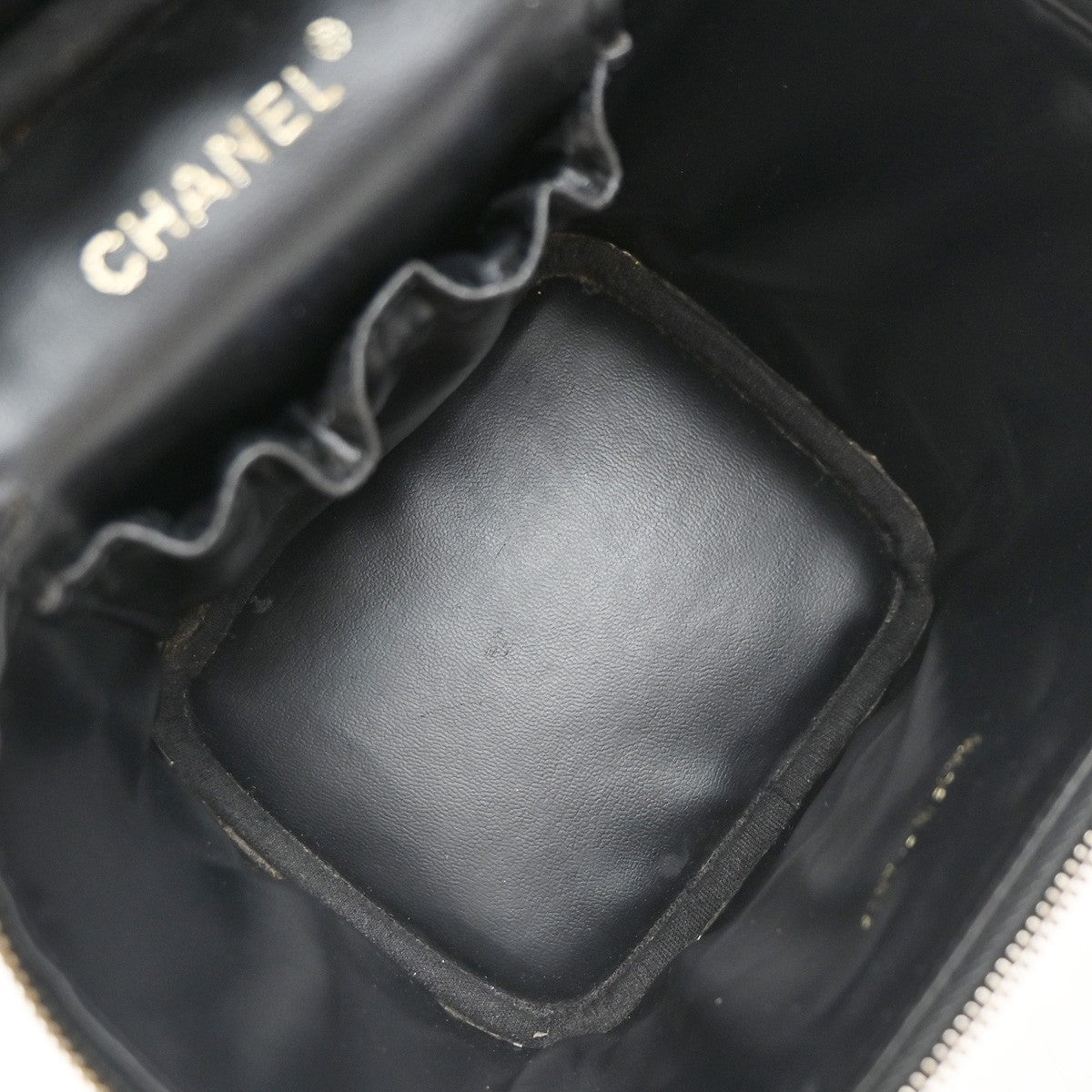 Chanel Vintage Timeless Cosmetic Case Caviar, BLACK, LEATHER, Handbag