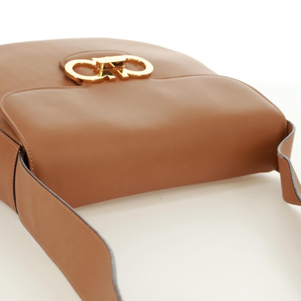 Salvatore Ferragamo Gancini Shoulder Bag Leather, BROWN, LEATHER, Shoulder bag
