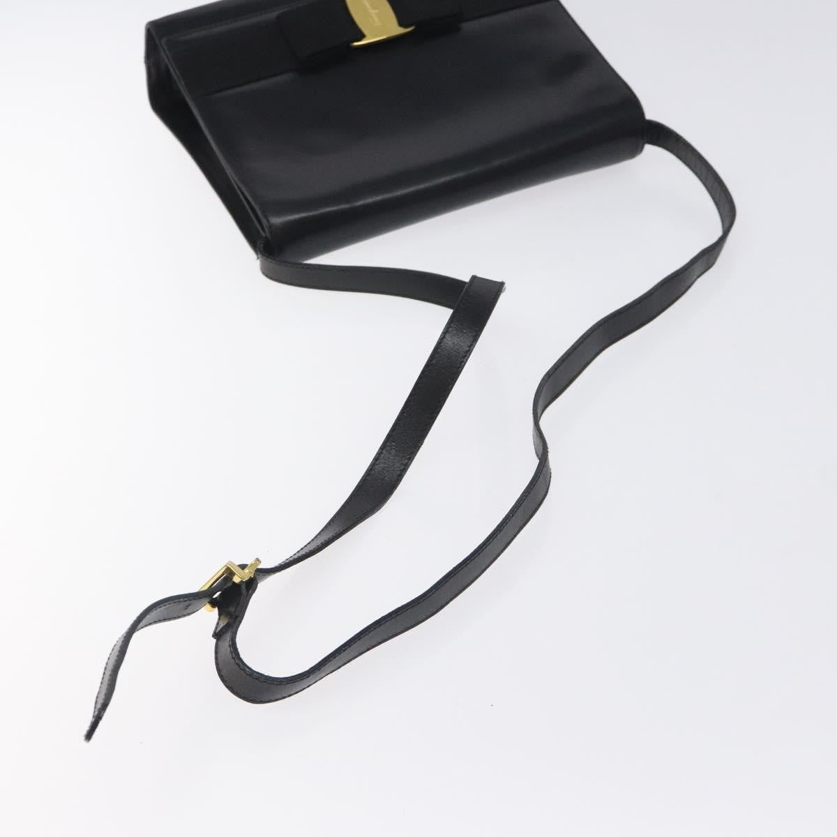 Salvatore Ferragamo Vala Shoulder Bag Leather, BLACK, LEATHER, Shoulder bag