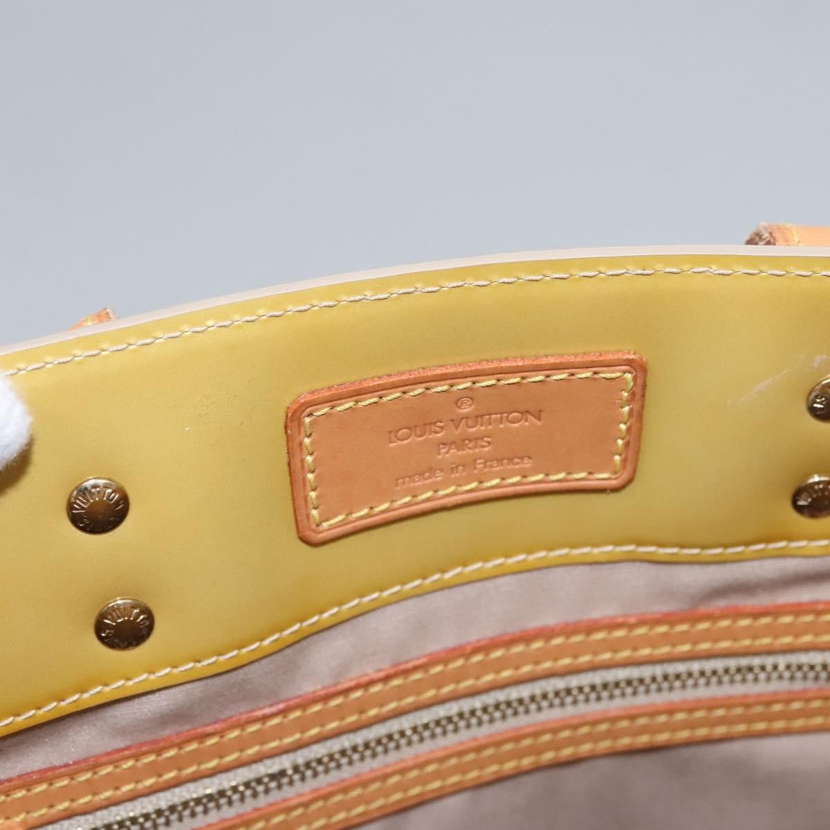 Louis Vuitton Reade Handbag Monogram Vernis, Beige, Patent Leather, Handbag