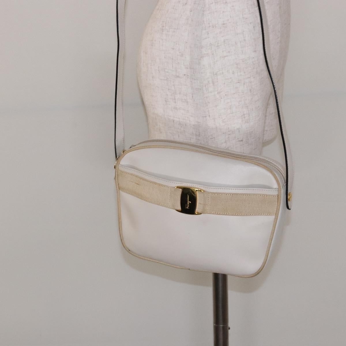 Salvatore Ferragamo Vala Shoulder Bag Leather, BEIGE, LEATHER, Shoulder bag