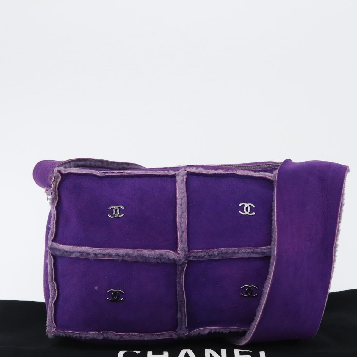 Chanel CC Logo Shoulder Bag Shearling and Suede, PURPLE, SUEDE, Shoulder bag