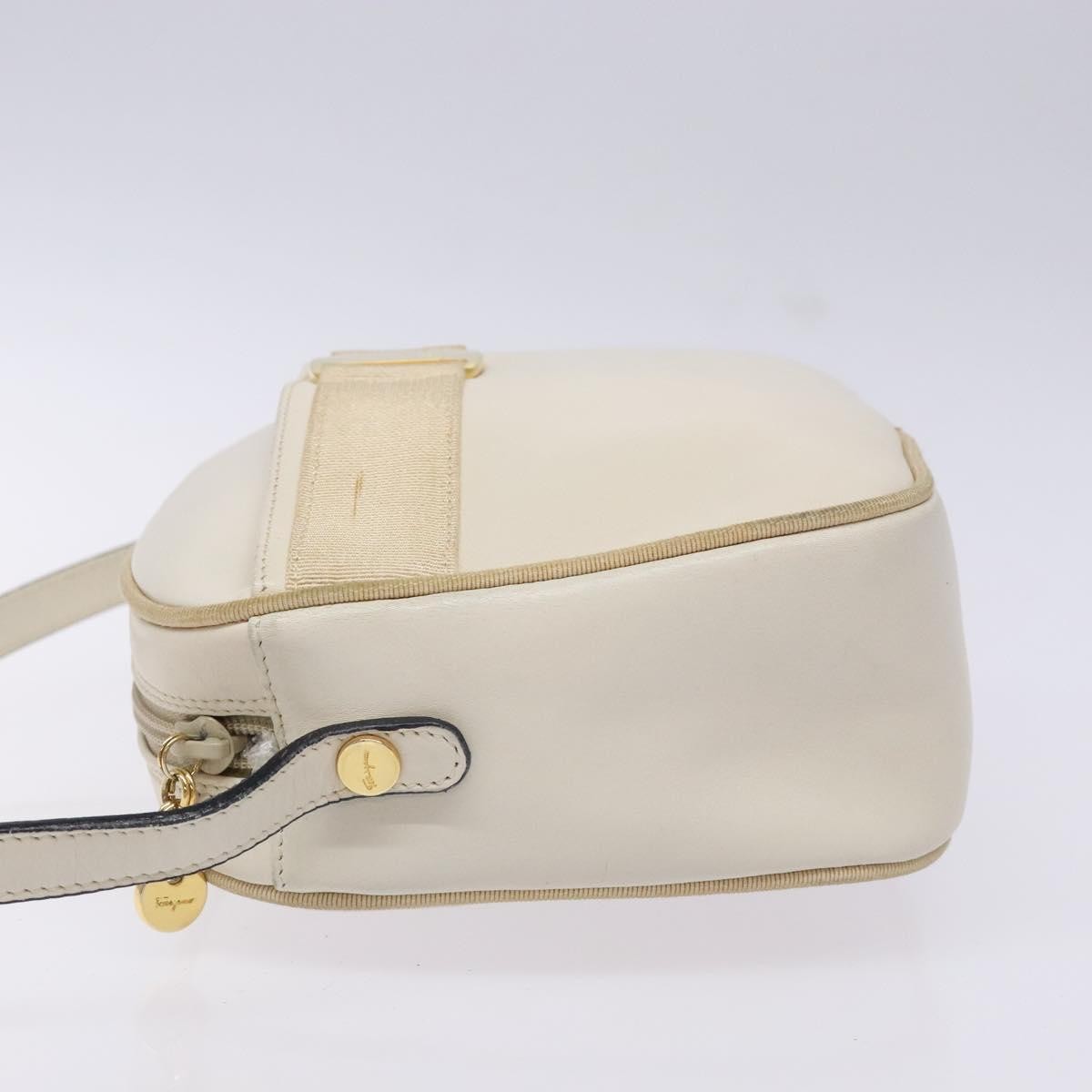 Salvatore Ferragamo Vala Shoulder Bag Leather, BEIGE, LEATHER, Shoulder bag