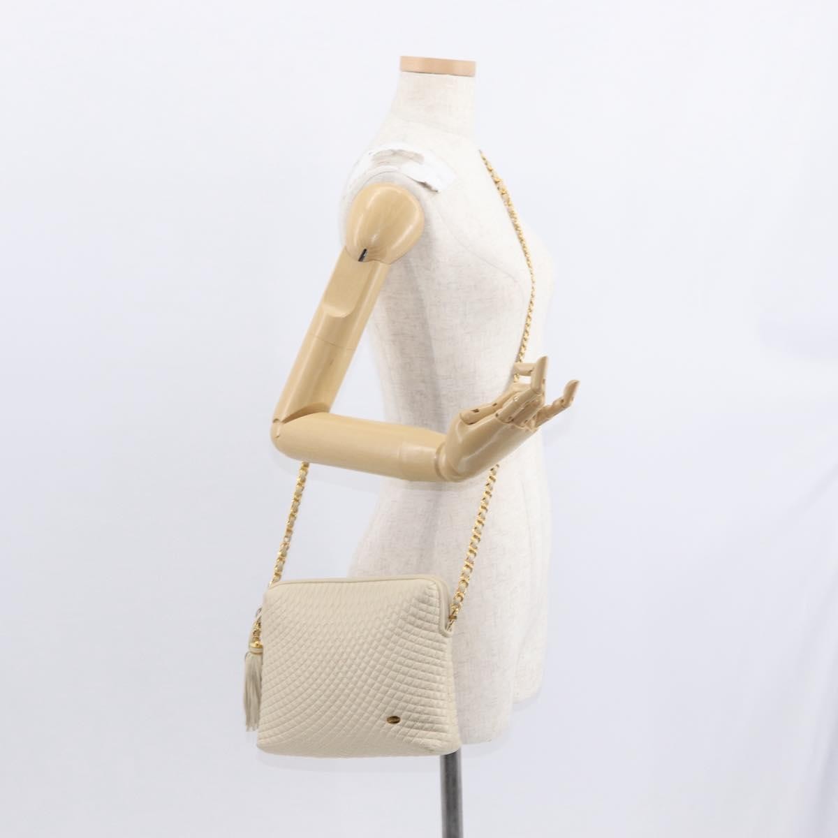 Bally Vintage Chain Shoulder Bag Quilted Leather, Beige, Leather, Shoulder Bag