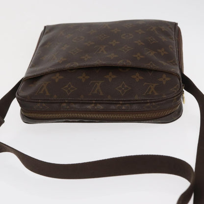 Louis Vuitton Trotteur Beaubourg Handbag Monogram Canvas, BROWN, CANVAS, Shoulder bag