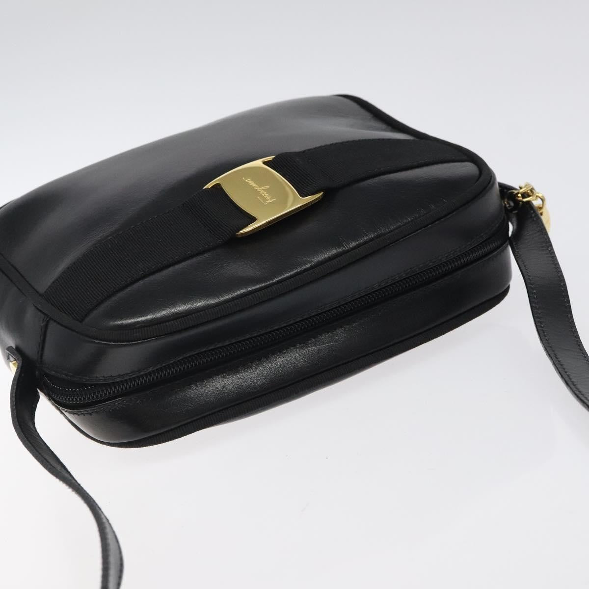 Salvatore Ferragamo Vara Bow camera Shoulder Bag Leather, Black, Leather, Shoulder Bag