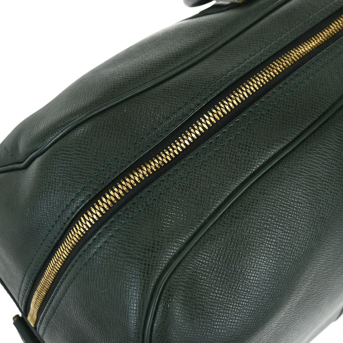 Louis Vuitton Kendall Handbag Taiga Leather, Green, Leather, Travel Bag