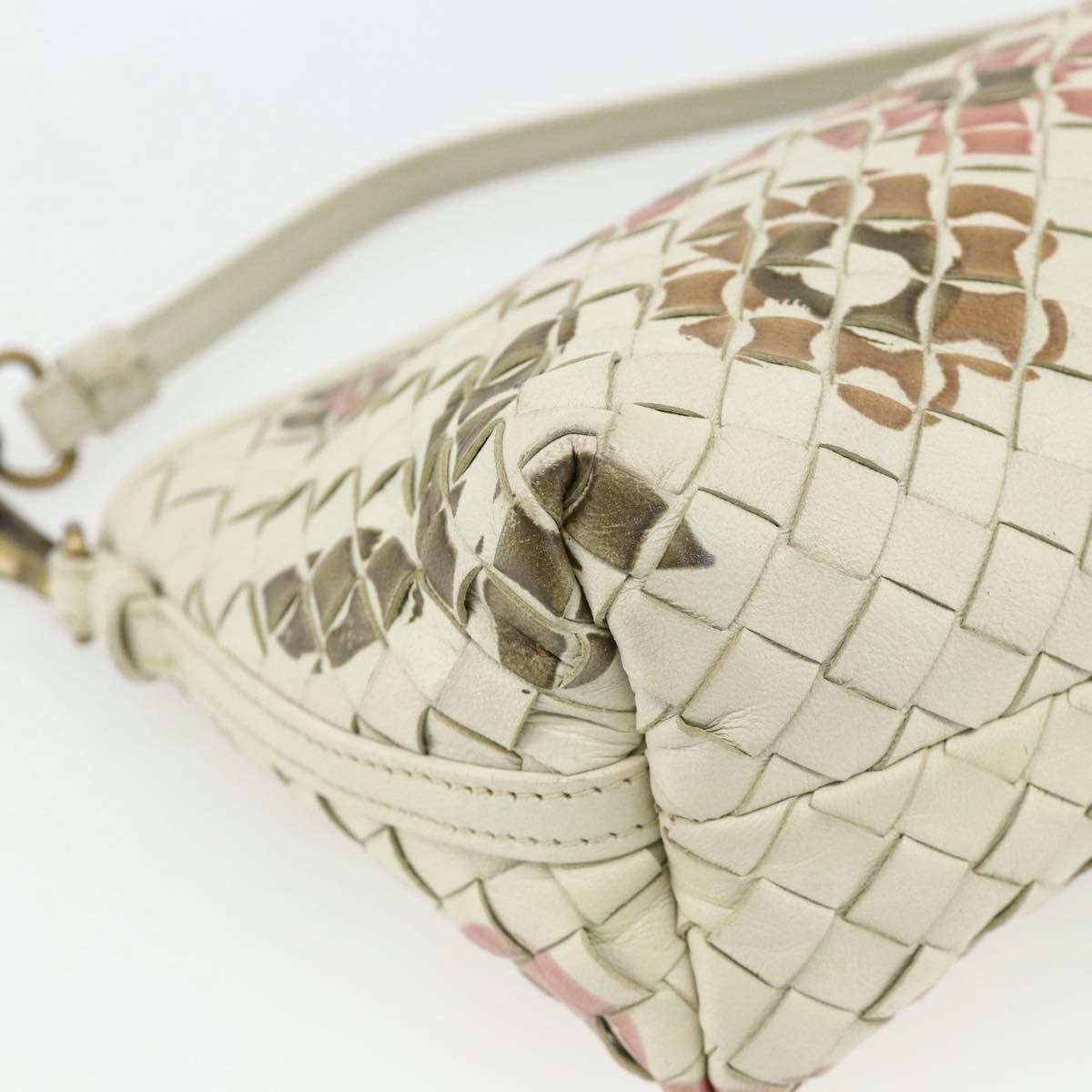 Bottega Veneta Intrecciato Clutch bag Leather, White, Leather, Clutch