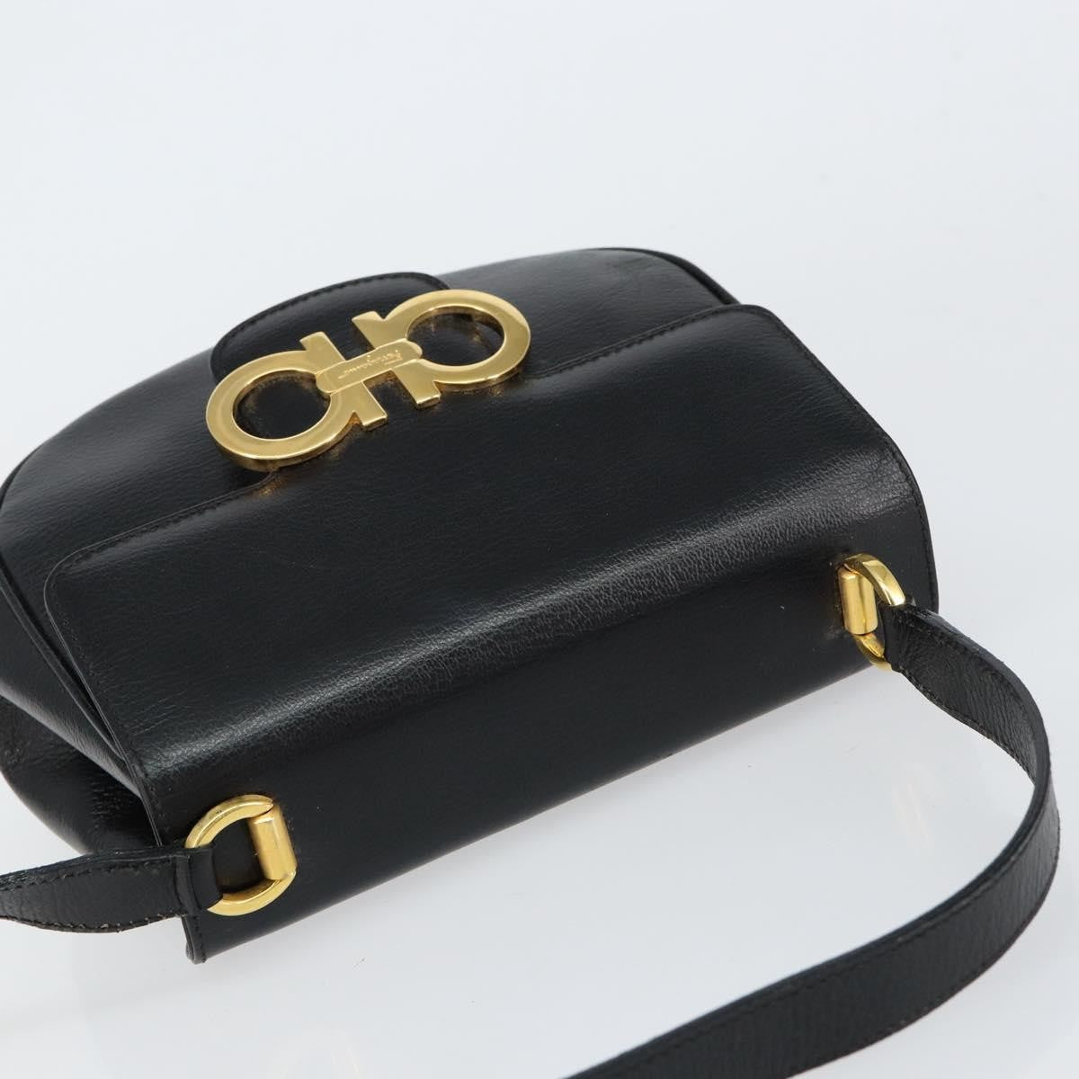 Salvatore Ferragamo Gancini Shoulder Bag Leather, BLACK, LEATHER, Shoulder bag